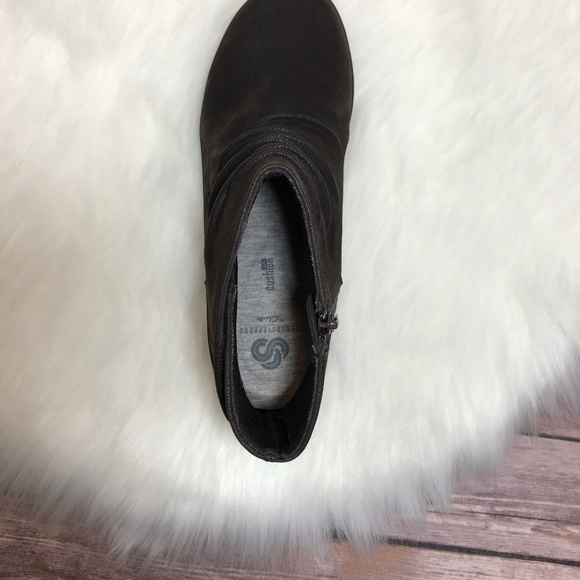 Clarks Brown Sillian Chell Booties - Picture 5 of 8